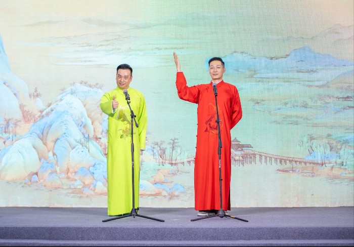 @红鲤鱼与绿鲤鱼:快板相声为你揭秘老年诈骗套路 @红鲤鱼与绿鲤鱼:快板相声为你揭秘老年诈骗套路